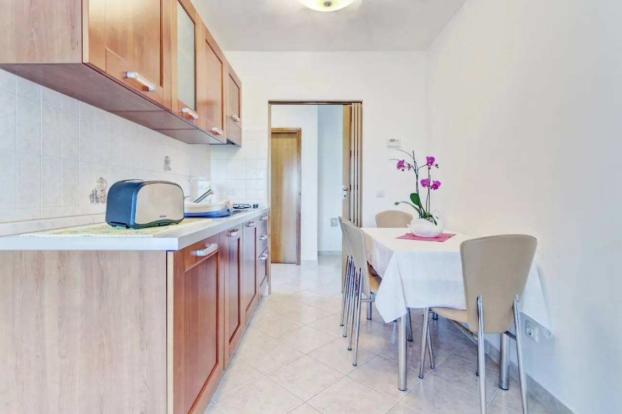 Valentina Apartment Fazana Croatia