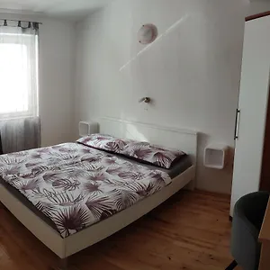Anita Apartman